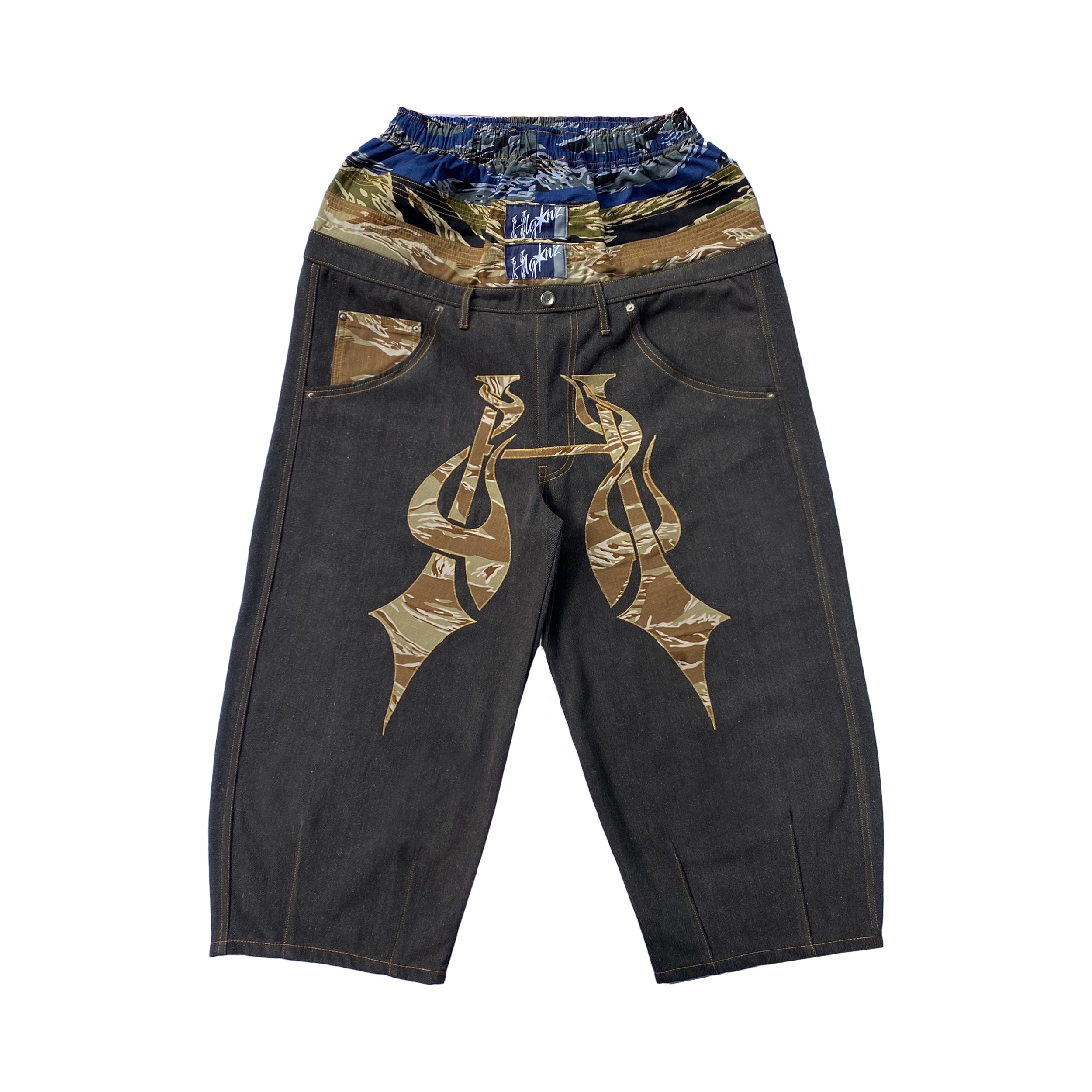 CAMO INFERNO - SUPER BAGGY STACK PANTS – HOOLIGANS